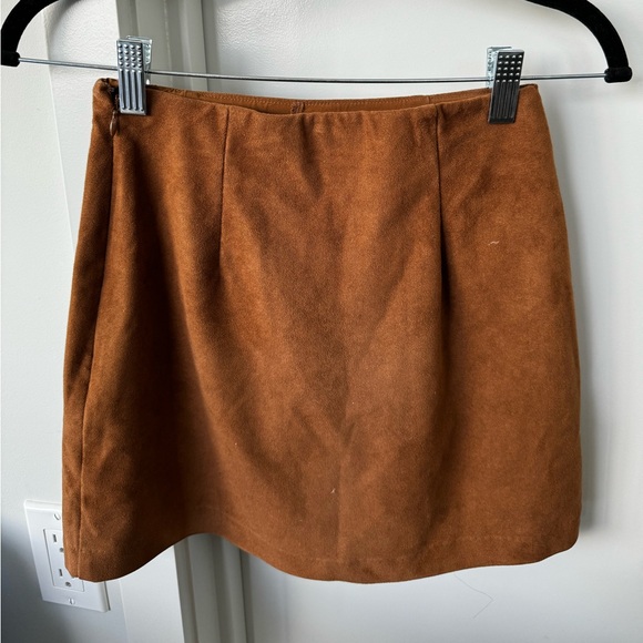 Abercrombie Vegan Suede Mini Skort - Picture 1 of 2